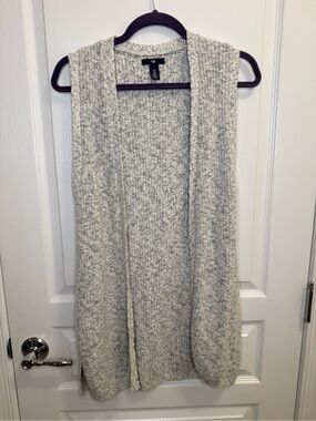 GAP Open Front Long Knit Vest in Heather Gray. XSMALL.